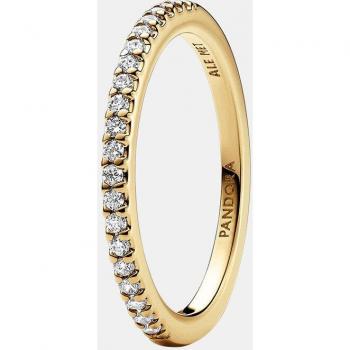 Anillo Banda Brillante de Pandora con Circonitas Cúbicas en Color Dorado - Talla 60