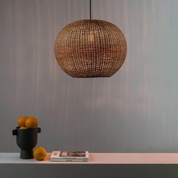 Lámpara colgante Haka de diseño con pantalla de ratán y acabado en negro, Ø 53 cm