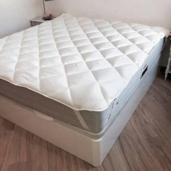 Protector de colchón Naturals Blanco Cama 135 (135 x 190/200 cm) y NATURALS Topper / protector colchón cama 90 cm