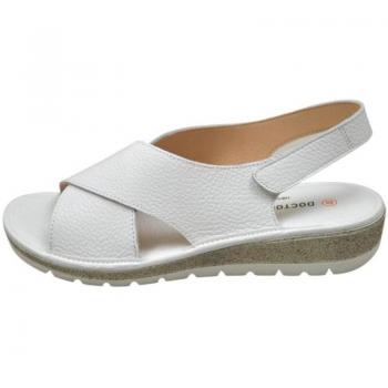 Sandalias para mujer Doctor Cutillas modelo D`CUTILLAS en color blanco, con plantilla y forro de piel, ideales para caminar y tiempo libre
