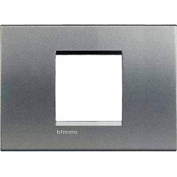 Placa embellecedora rectangular de 2 módulos centrados Bticino Living Light Tech LNA4819TE