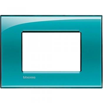 Placa embellecedora Bticino Livinglight 3 módulos color verde profundo LNA4803VD
