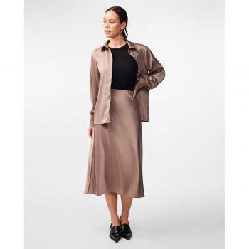 Falda midi satinada beige