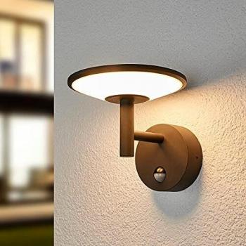 Aplique LED para exterior Lucande Fenia con sensor de movimiento, moderno, color negro, fabricado en aluminio