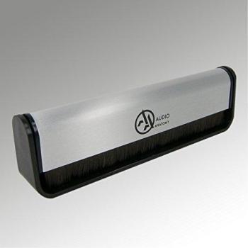 Audio anatomy vinylbrush carbon fibre z silver