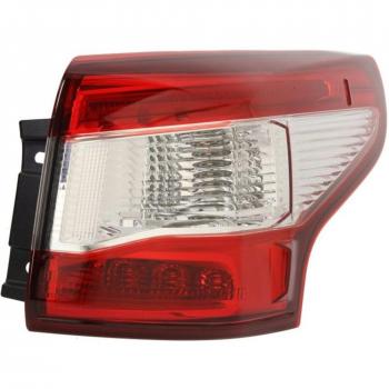 Piloto trasero TYC para NISSAN Qashqai (Ref: 11-14561-06-2)