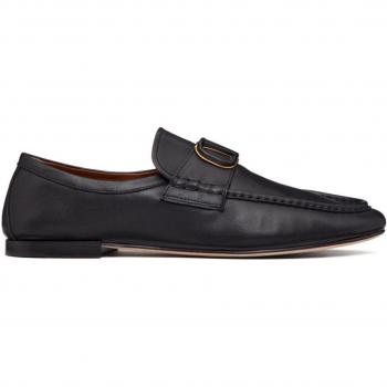 Valentino Garavani Men's Vlogo Signature Leather Loafers in Black, Size 40