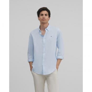 Camisa de hombre regular lisa en color celeste