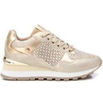 Zapatilla de mujer Xti 142277 oro cordón