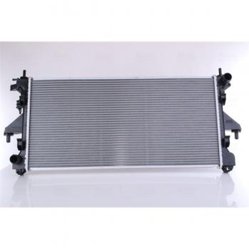 Radiador Nissens 63566 para refrigeración del motor