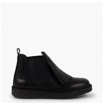 Botas de niña de piel con lengüeta y flecos