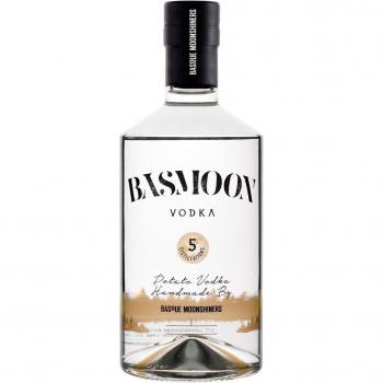 Vodka de patata Basmoon - Vodka español premium, elaborado a partir de patatas seleccionadas, destilado en alambiques de cobre, con un sabor suave y delicado, ideal para cócteles y degustación pura
