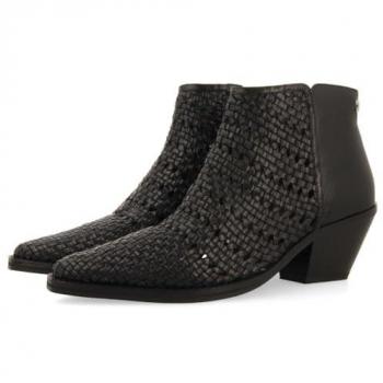 Botines de mujer Gioseppo de piel estilo cowboy con trenzado artesanal y tacón negro modelo 73597-Livonian