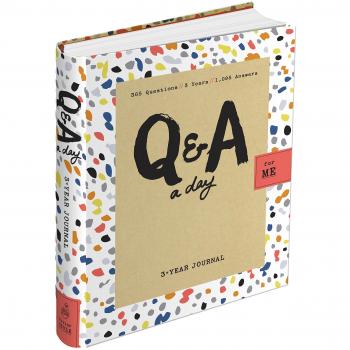 Teen Q&A Journal: A 3-Year Reflection Diary by Betsy Franco