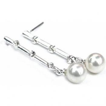 Pendientes de perlas naturales y zirconio y ganchos de plata 925