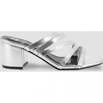 Sandalias de mujer con tiras en plata