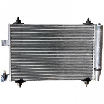 Condensador de aire acondicionado DENSO DCN32002 y DENSO DCN32032, tipo: condensador para sistemas de aire acondicionado, características: diseño optimizado para eficiencia térmica, fabricado con materiales de alta calidad para