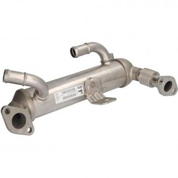 Enfriador EGR NRF 48380 - Radiador de recirculación de gases de escape, diseñado para mejorar la eficiencia del motor al reducir las emisiones, fabricado con materiales de alta calidad para garantizar durabilidad y rendimiento óptimo