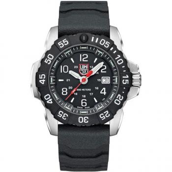 Reloj Luminox Swiss® Navy Seal Steel Diver XS.3251.CB para hombre, características: diseño robusto, resistencia al agua hasta 200 metros, caja de acero inoxidable, cristal de zafiro, iluminación siempre visible (