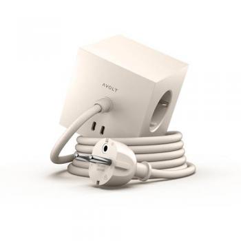 Regleta eléctrica Avolt Square 1 con USB-C 30W, 3 tomas Schuko y cable de 1.8 m en color arena nomad