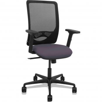 Silla Zulema sincro malla negra asiento bali gris oscuro brazos 2D ruedas 65mm