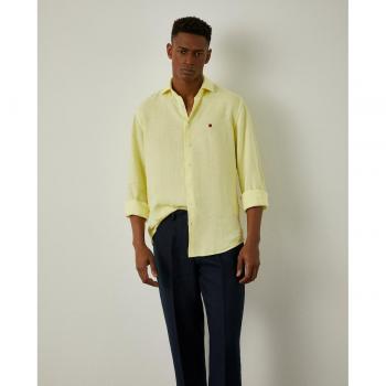 Camisa de lino de hombre Lion of Porches con corte slim lisa en amarillo