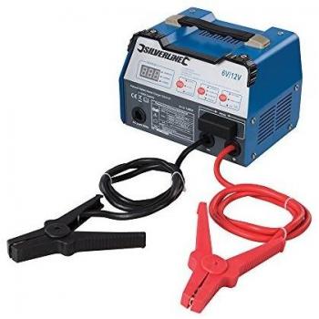 Cargador arrancador de baterías automático Silverline 6 y 12V 12A, capacidad de carga para baterías de 8 a 180 Ah