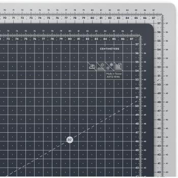 Arteza Base de corte autorreparable para cuchilla circular | Alfombrilla de doble cara para costura | Plancha de corte para medir en centímetros | Tamaño A1 90 x 60 cm