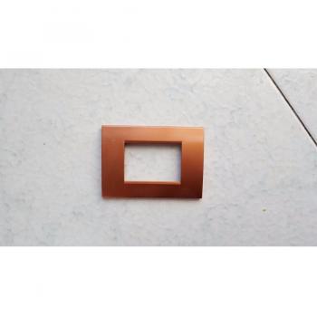 Placa Compatible Living Light en ABS Colorida de 3, 4 y 7 Postes - Cobre - 3 Foros
