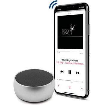 El producto que incluye todas las características y se llama de manera similar en otras tiendas es el Unotec MAXROUND II Altavoz Bluetooth