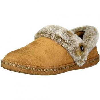 Skechers Women's Cozy Campfire Fresh Toast Button Open Quarter Slipper Chestnut Brown Size 7