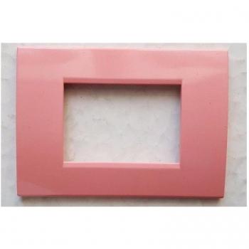 Placchette ABS Rosa para Serie Matix Bticino Compatibles 3, 4 y 6 Módulos - 6 Foros