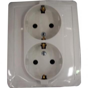Simon F1591459026 Doble Base Enchufe 2P con TT Aluminio 15