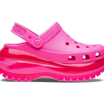 Unisex Classic Mega Crush Clog in Juice - Crocs