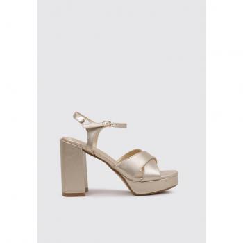 Sandalia de Plataforma Xti 142797 para mujer en color Dorado