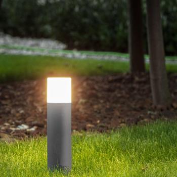 Lámpara de Poste Exterior Mediana 'Cortez' Gris Oscuro con Iluminación LED para Jardín