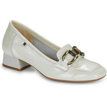 Zapatos de salón de mujer en piel Dorking by Fluchos GIA D9303 Salón Taupe