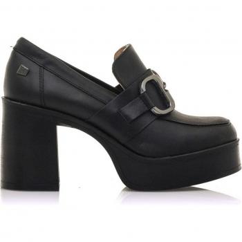 Mocasines Mustang de mujer en serraje o piel con detalle metalizado