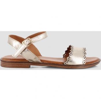 Sandalias planas de mujer de piel con perforaciones en la tira, doradas, modelo 81483