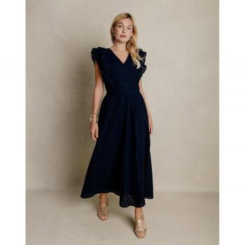 Vestido de guipur con troquelados sin mangas