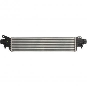 Intercooler NRF 30981 - Intercooler, alta eficiencia de refrigeración, fabricado en aluminio, diseño optimizado para mejorar el flujo de aire, compatible con múltiples modelos de vehículos, fácil instalación y ajuste
