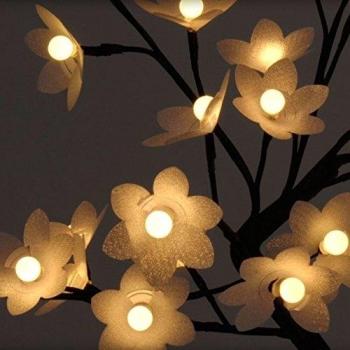 Eminza 555R974 - Arbol Con Flores 32 Led Blanca Cal