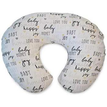 Boppy Cojin de Lactancia para Bebés de 0+ Meses, Forma Ergonómica e Indeformable, Miracle Middle, Almohada y Nido Bebé para la Lactancia Materna o con Biberón - Gris Letras
