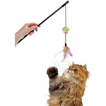 Caña de Juguete Karlie Day and Night con Pelota, Cascabel y Plumas para Gatos - 1 Unidad