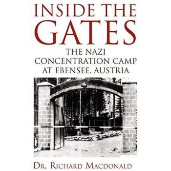 Inside the Gates - Edición en Rústica de Macdonald, Richard
