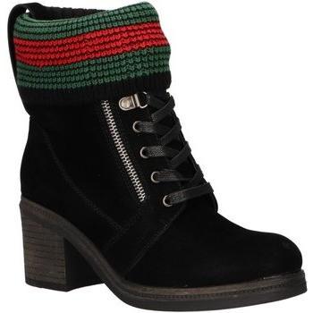 Botines de Mujer CHIKA10 IZAL 05 NEGRO