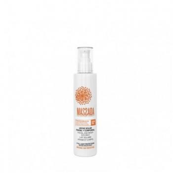 Protector solar SPF50 de Massada.