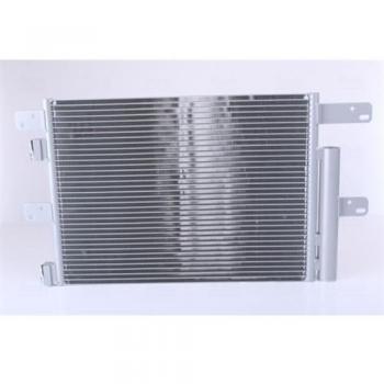Condensador de aire acondicionado NISSENS 940096, sistema de refrigeración, alta eficiencia, diseño optimizado para un mejor flujo de aire, compatible con múltiples modelos de vehículos