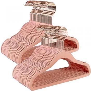 SONGMICS Perchas de Terciopelo para Niño, 50 Perchas para Ropa de Bebé con Ganchos de Oro Rosa, Antideslizantes para Armario, para Faldas de Niños, Vestidos, Rosado Claro CRF027P01