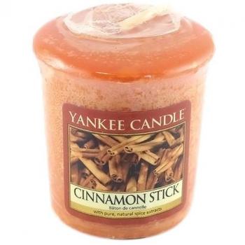 Yankee Candle 1055977E  - Vela Barra de Canela, 49 g, color rojo